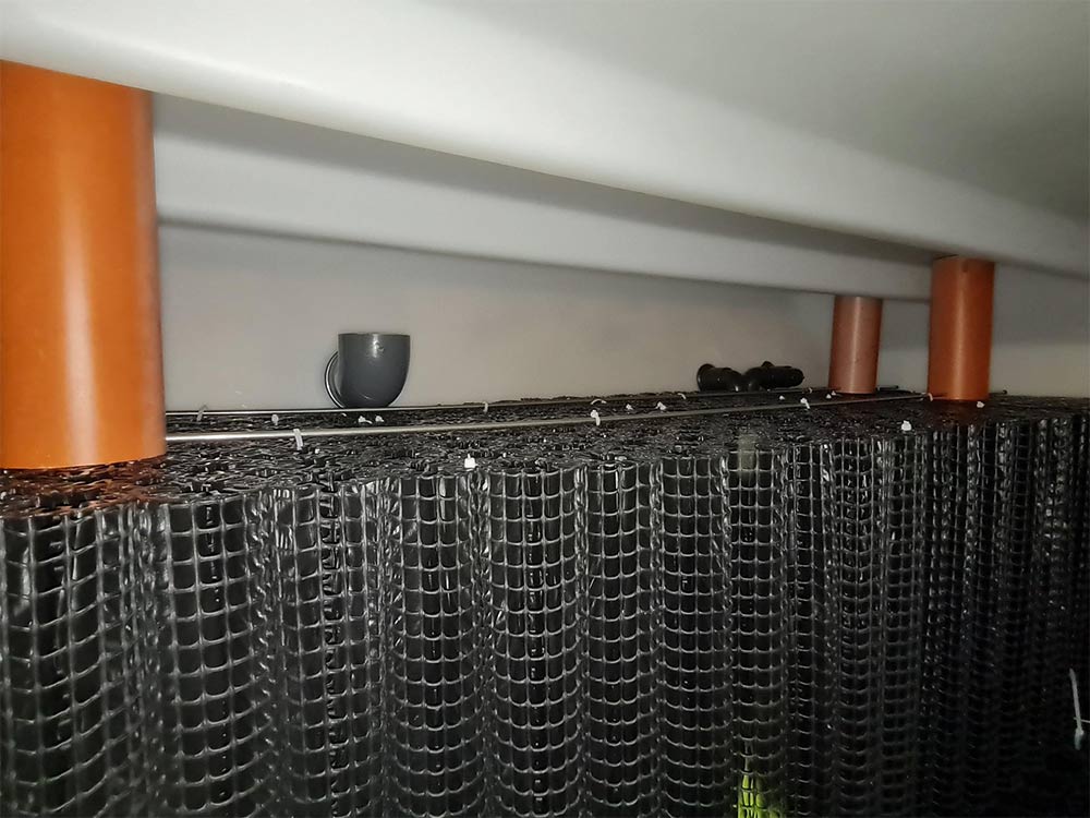 ClearFox FBBR in a container